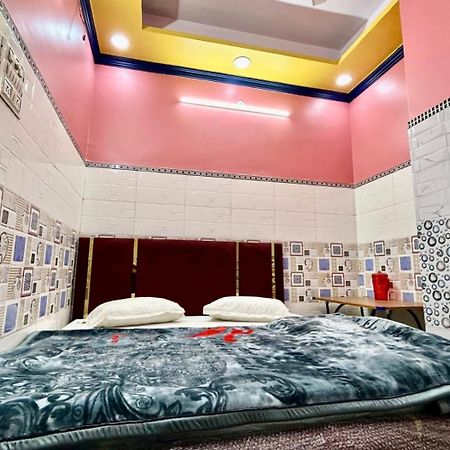 ניו דלהי Hotel Jaipur Palace מראה חיצוני תמונה